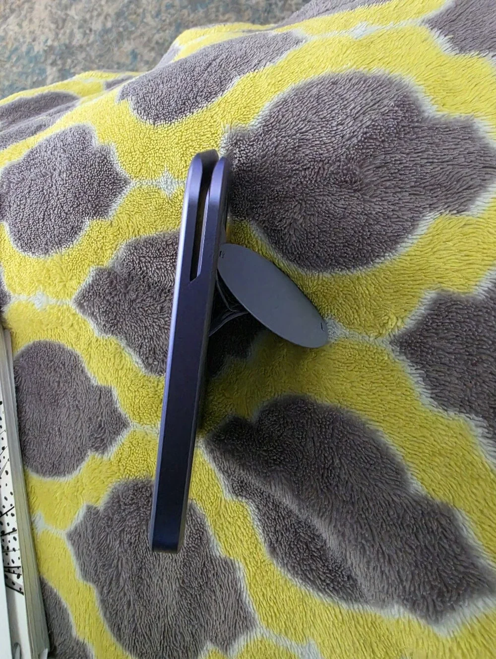 ohsnap! Snap Grip Wallet MagSafe Card Holder - ORCHID